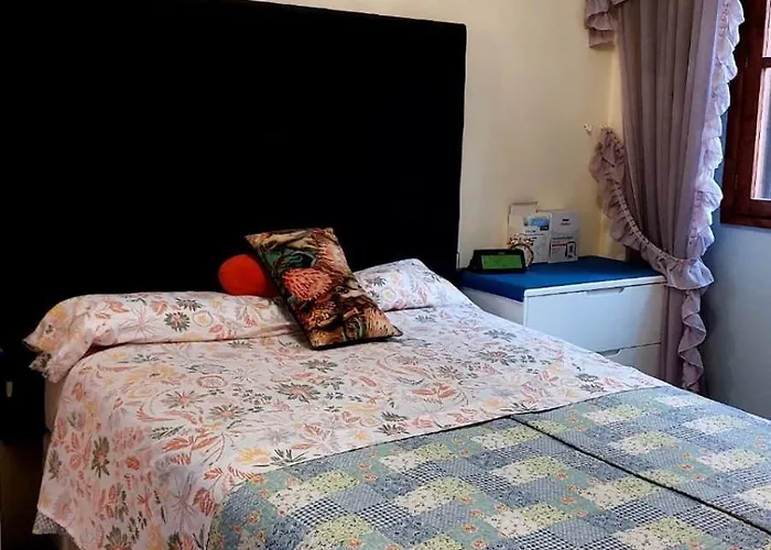 Hospedajes Oviedo منزل للإقامة